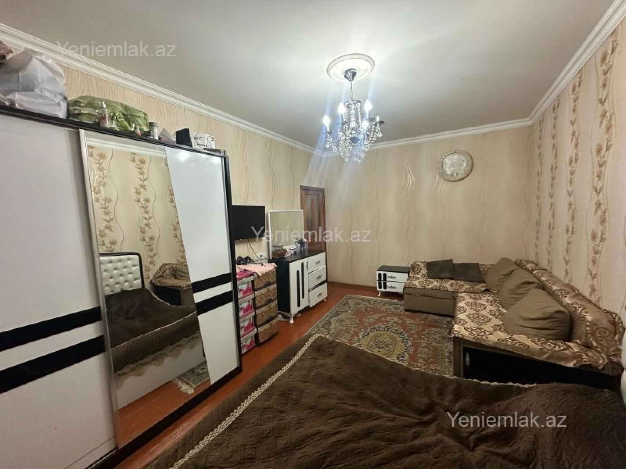 Satılır 3 otaqlı köhnə tikili 75 m²