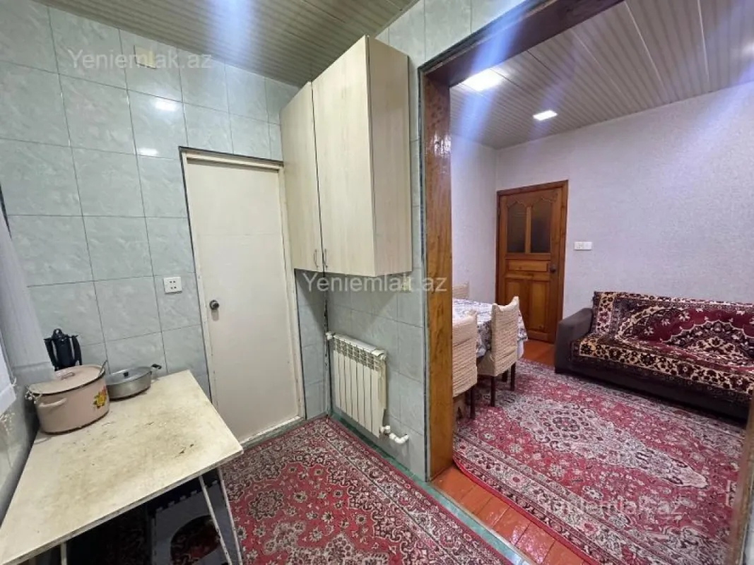Satılır 3 otaqlı köhnə tikili 75 m²