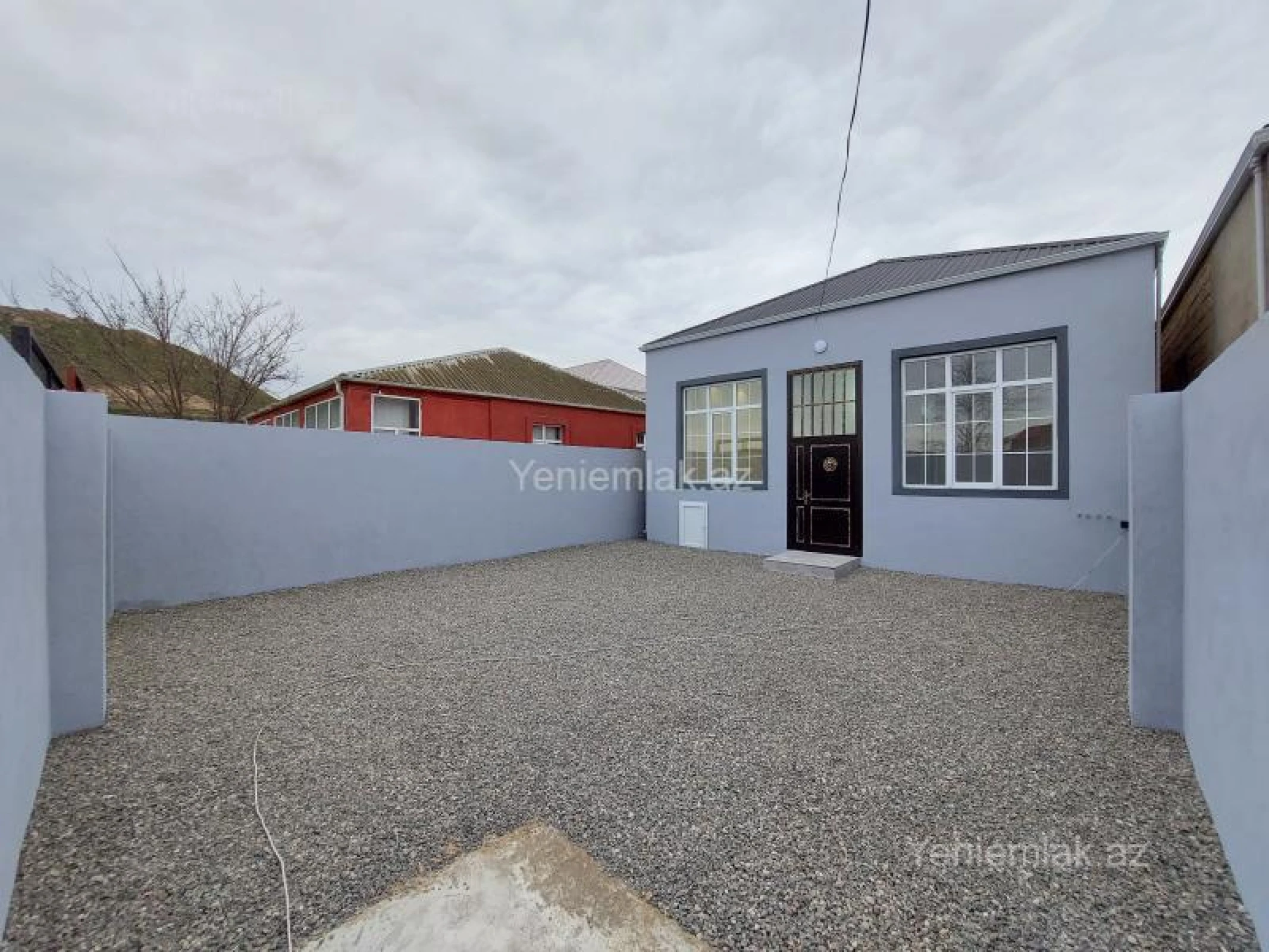 Satılır 3 otaqlı həyət evi 100 m²