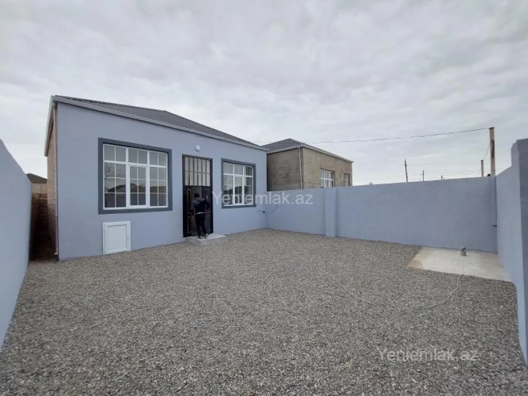 Satılır 3 otaqlı həyət evi 100 m²
