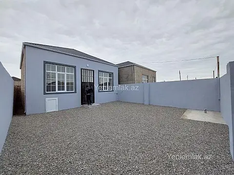 Satılır 3 otaqlı həyət evi 100 m²