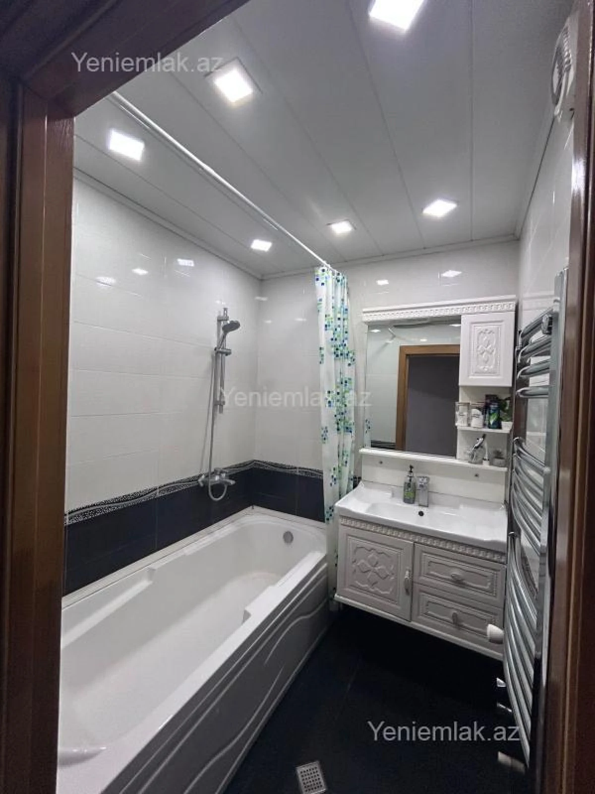 Satılır 2 otaqlı yeni tikili 84 m²