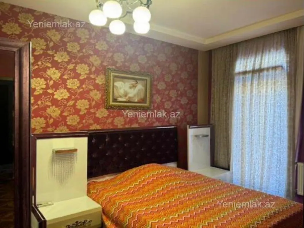 Satılır 4 otaqlı həyət evi 105 m²