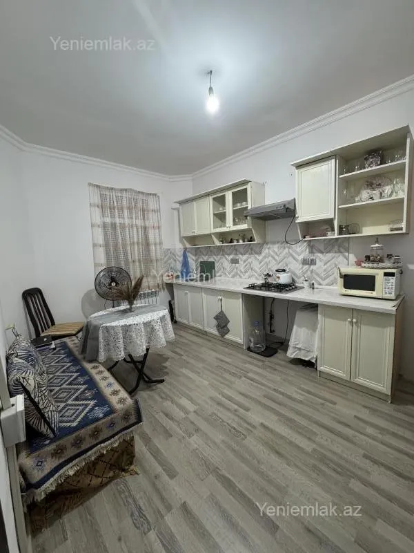 Satılır 3 otaqlı həyət evi 100 m²