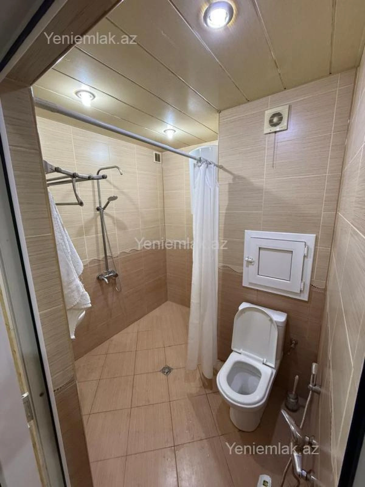 Satılır 4 otaqlı köhnə tikili 110 m²