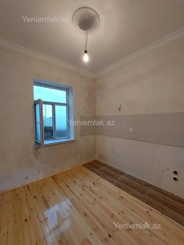 Satılır 2 otaqlı həyət evi 72 m²
