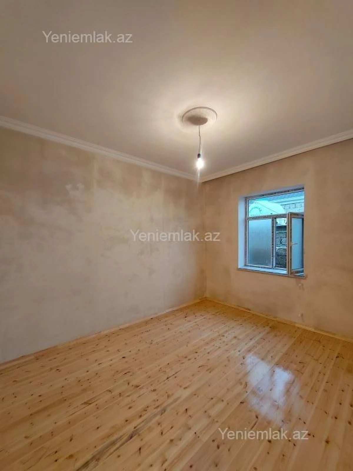 Satılır 2 otaqlı həyət evi 72 m²