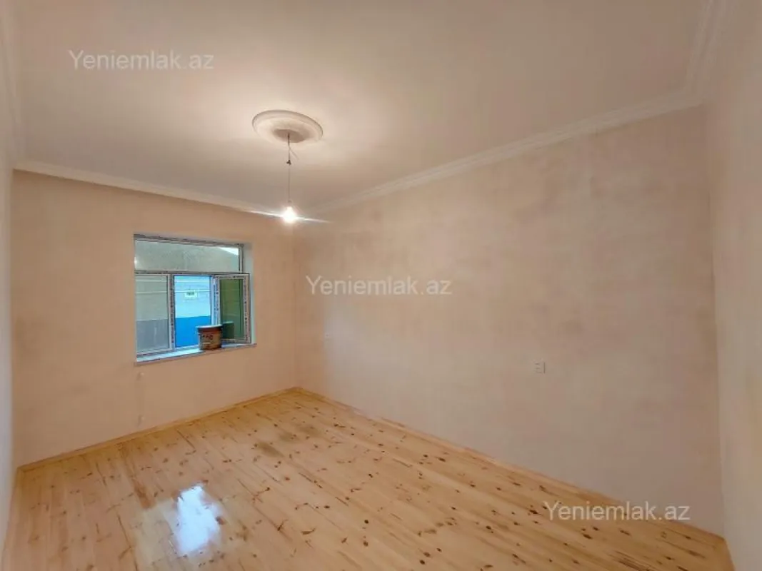 Satılır 2 otaqlı həyət evi 72 m²