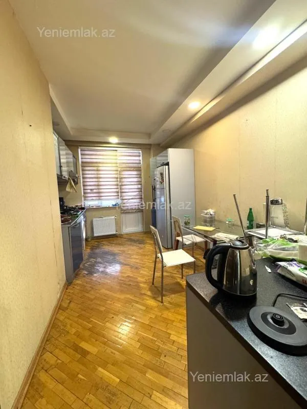 Satılır 2 otaqlı yeni tikili 85 m²