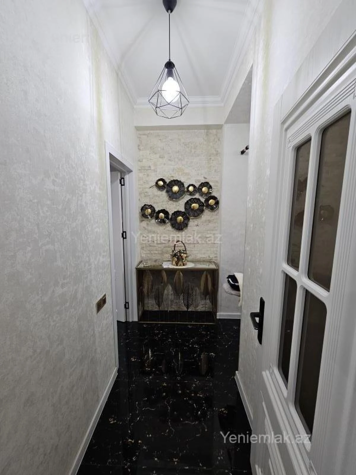 Satılır 3 otaqlı yeni tikili 81 m²