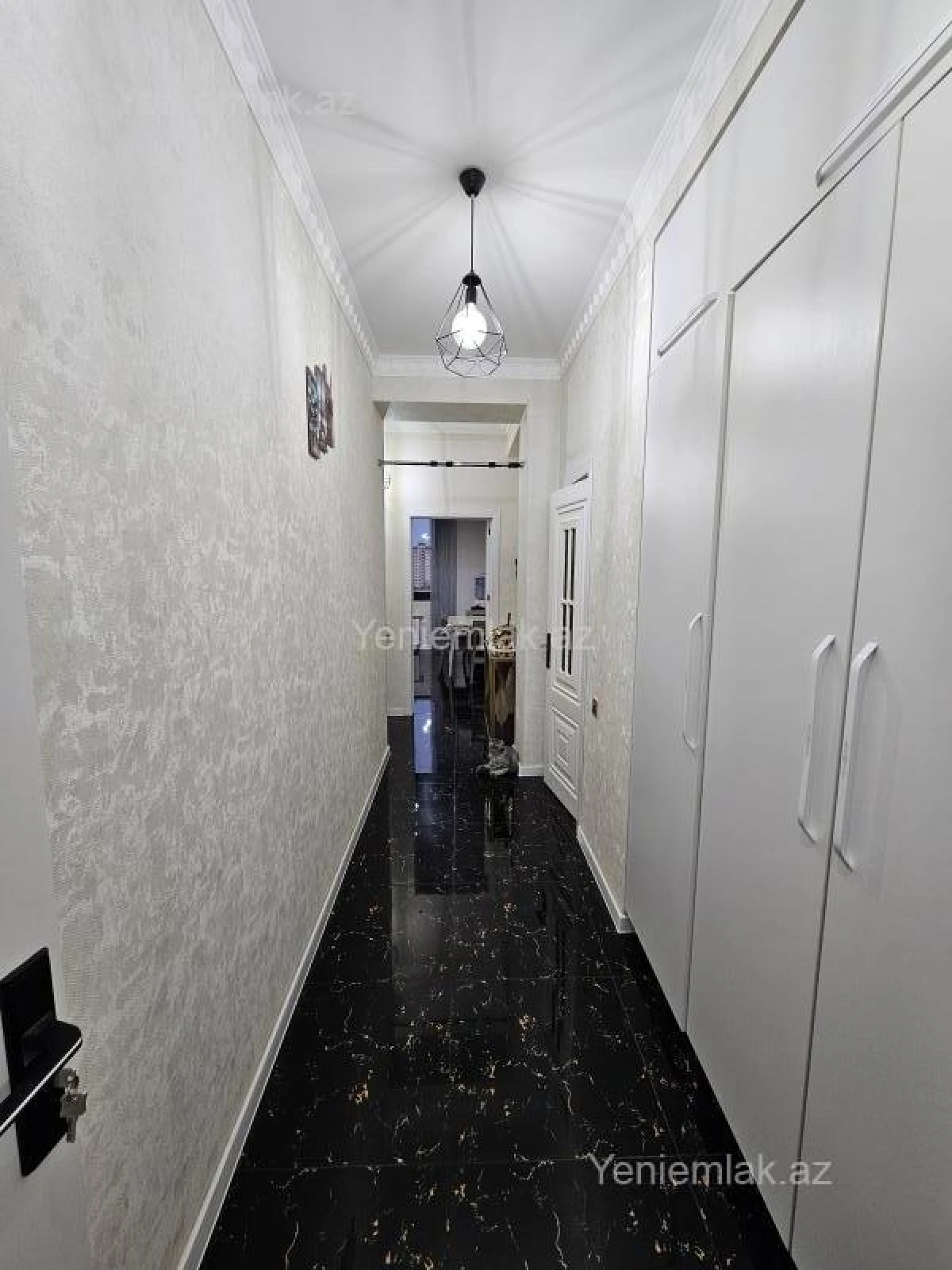 Satılır 3 otaqlı yeni tikili 81 m²