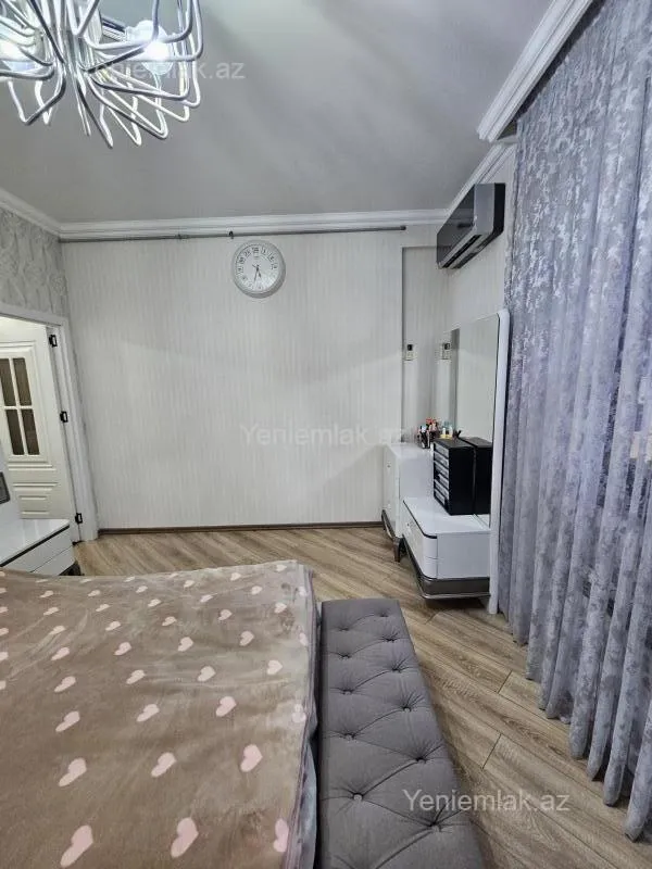 Satılır 3 otaqlı yeni tikili 81 m²