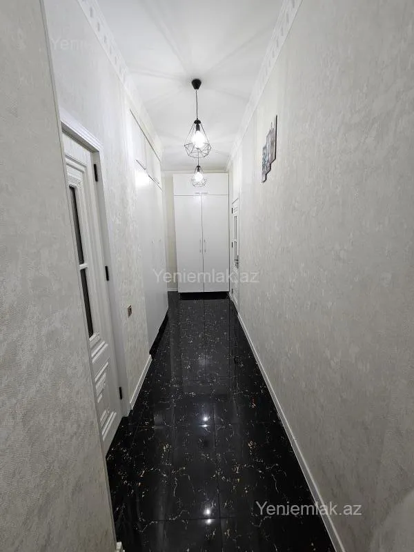 Satılır 3 otaqlı yeni tikili 81 m²