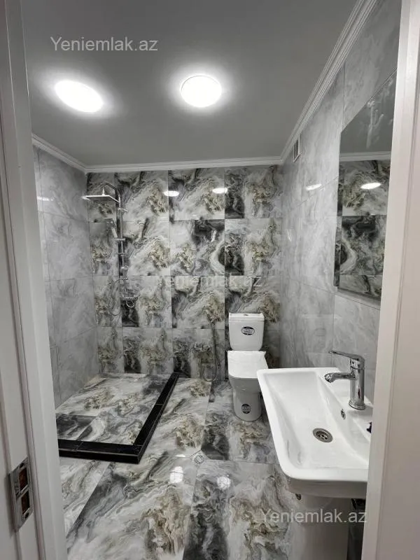 Satılır 3 otaqlı yeni tikili 90 m²