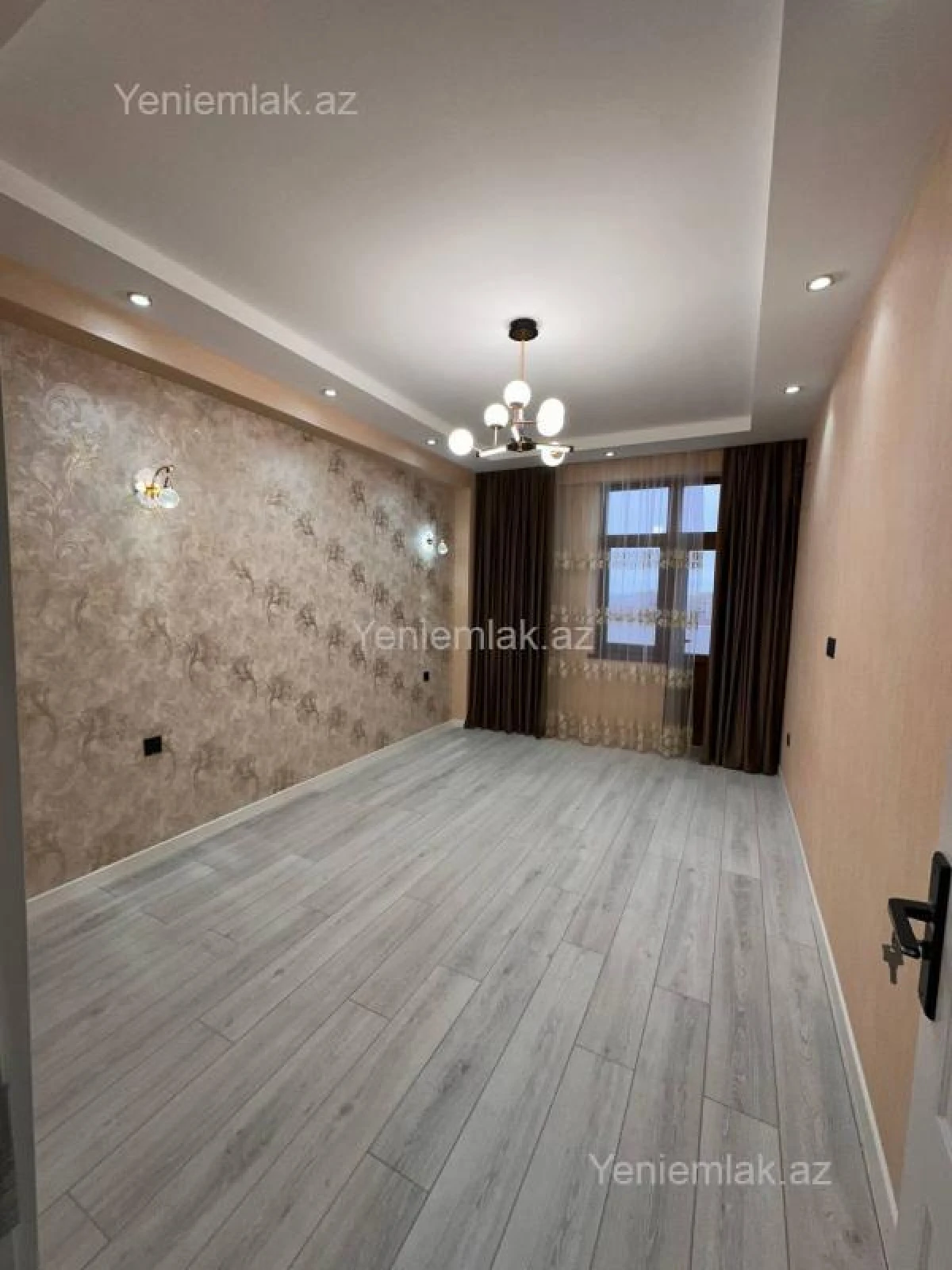 Satılır 3 otaqlı yeni tikili 90 m²