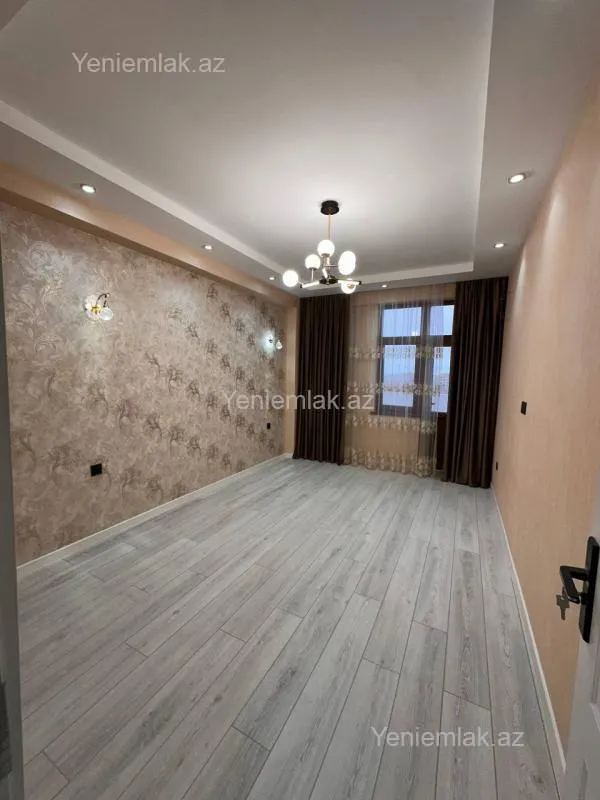 Satılır 3 otaqlı yeni tikili 90 m²