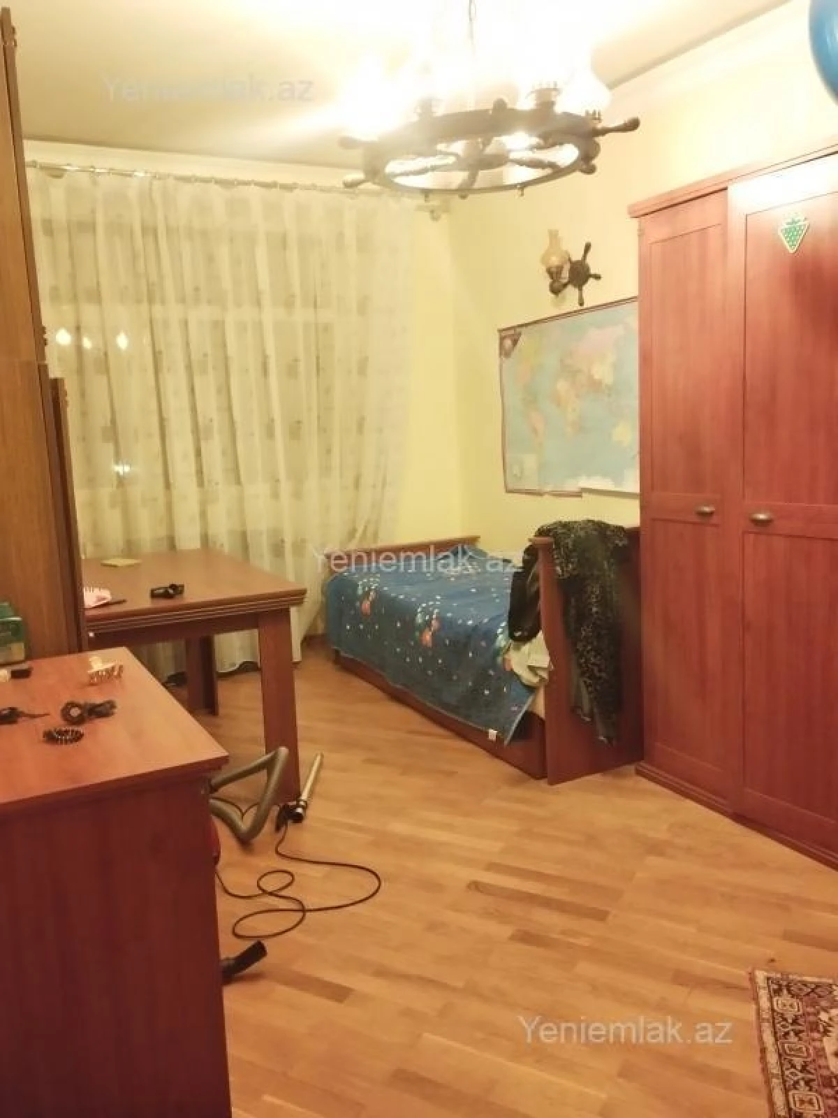 Satılır 3 otaqlı köhnə tikili 80 m²