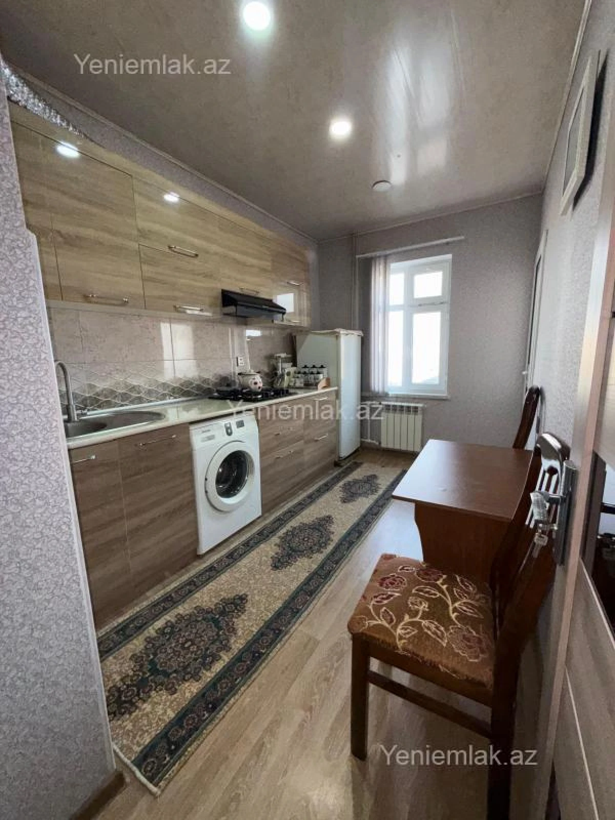 Satılır 2 otaqlı köhnə tikili 58 m²