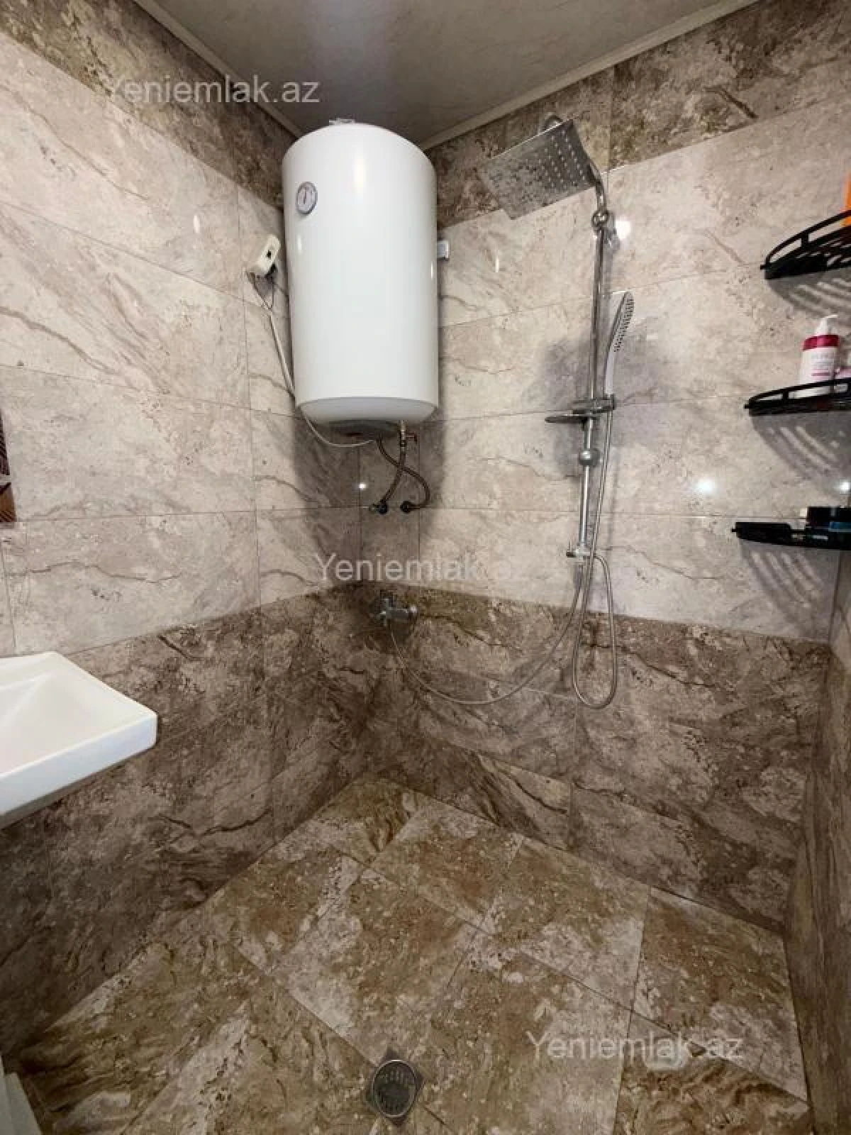 Satılır 2 otaqlı köhnə tikili 58 m²