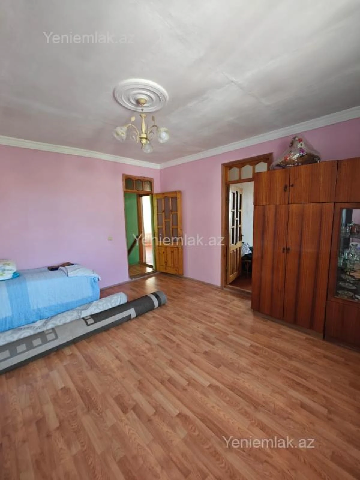 Satılır 5 otaqlı həyət evi 140 m²
