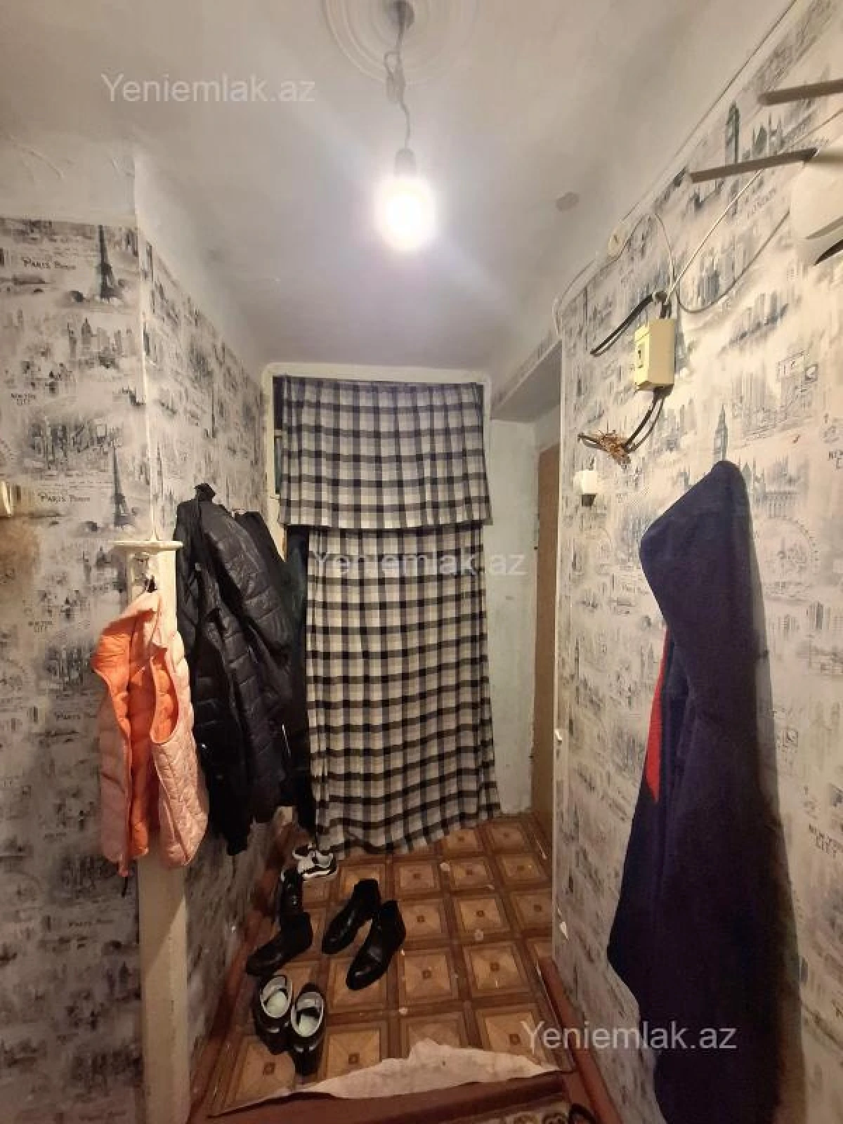 Satılır 1 otaqlı köhnə tikili 31 m²