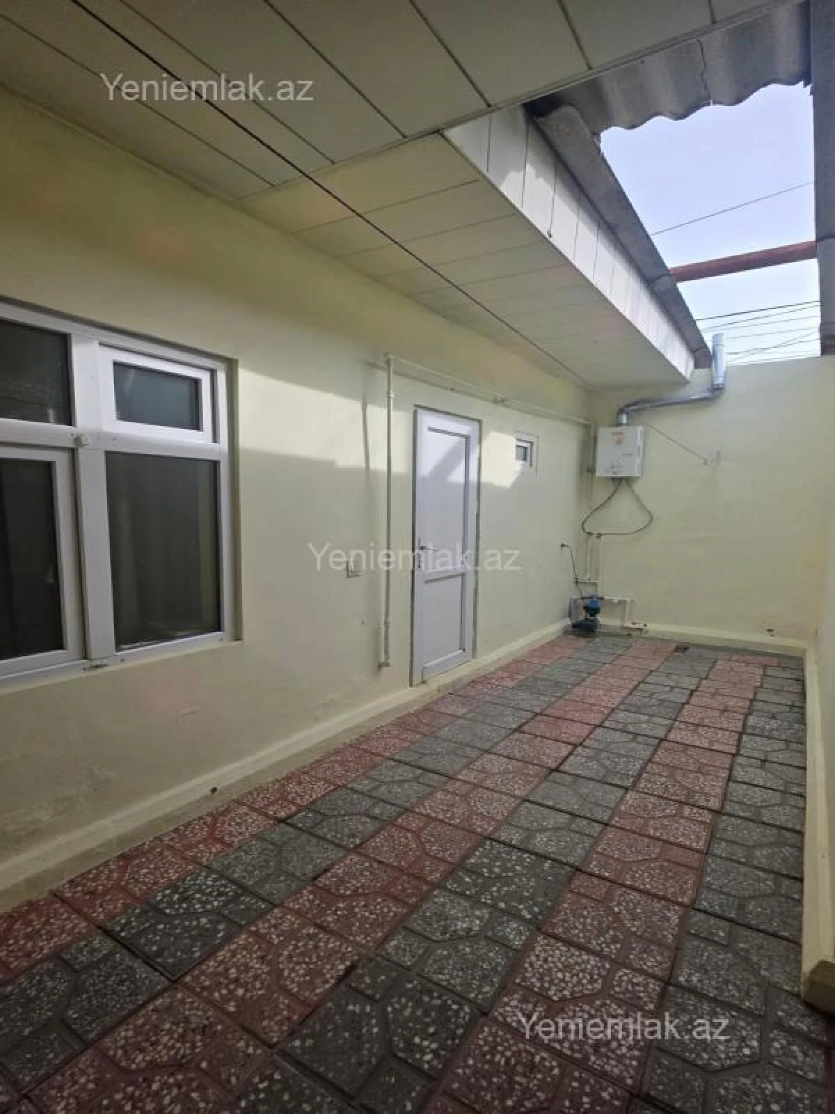 Satılır 3 otaqlı həyət evi 100 m²