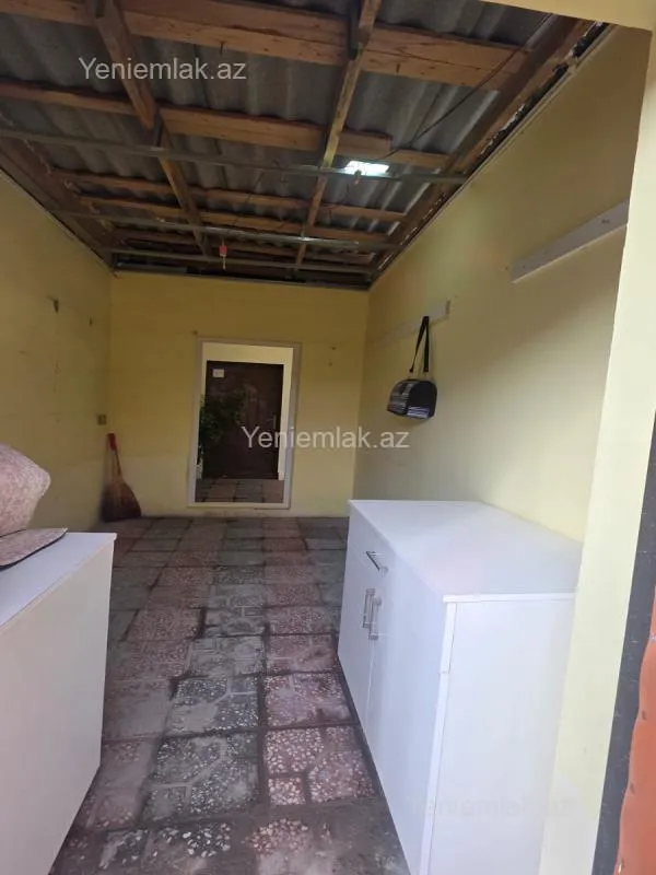Satılır 3 otaqlı həyət evi 100 m²