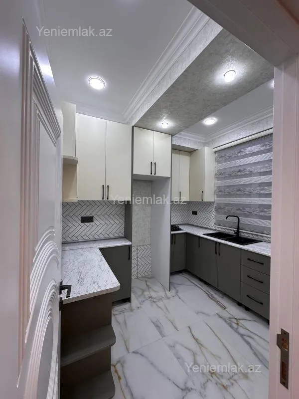 Satılır 3 otaqlı yeni tikili 78 m²