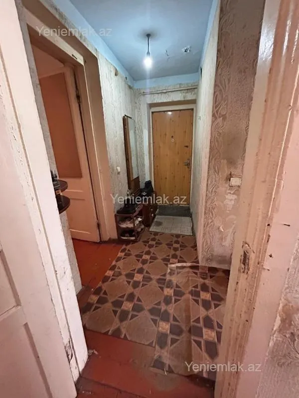 Satılır 3 otaqlı köhnə tikili 70 m²