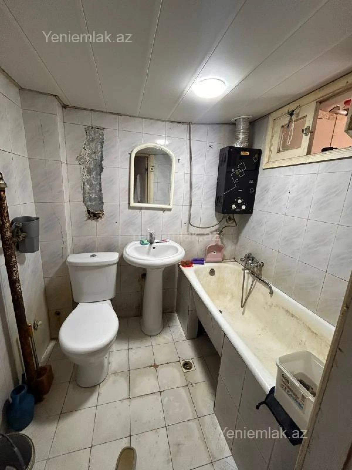 Satılır 3 otaqlı köhnə tikili 70 m²