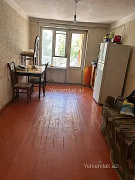 Satılır 3 otaqlı köhnə tikili 70 m²