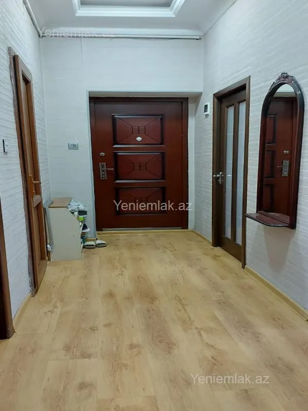 Satılır 3 otaqlı köhnə tikili 67 m²