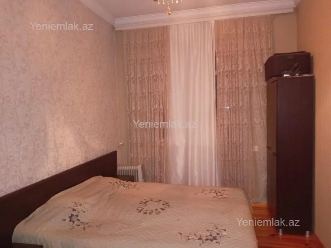 Satılır 3 otaqlı köhnə tikili 67 m²