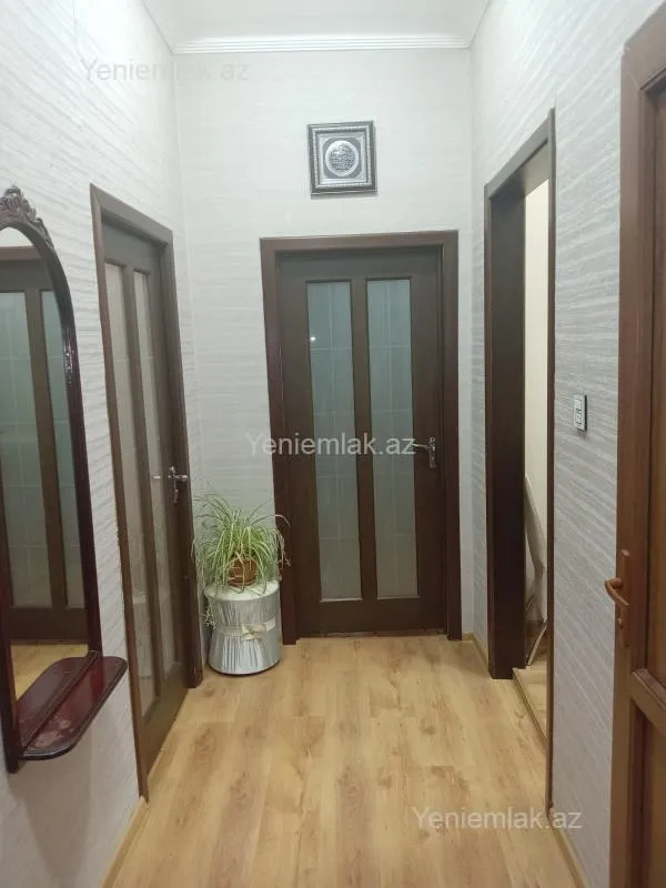 Satılır 3 otaqlı köhnə tikili 67 m²
