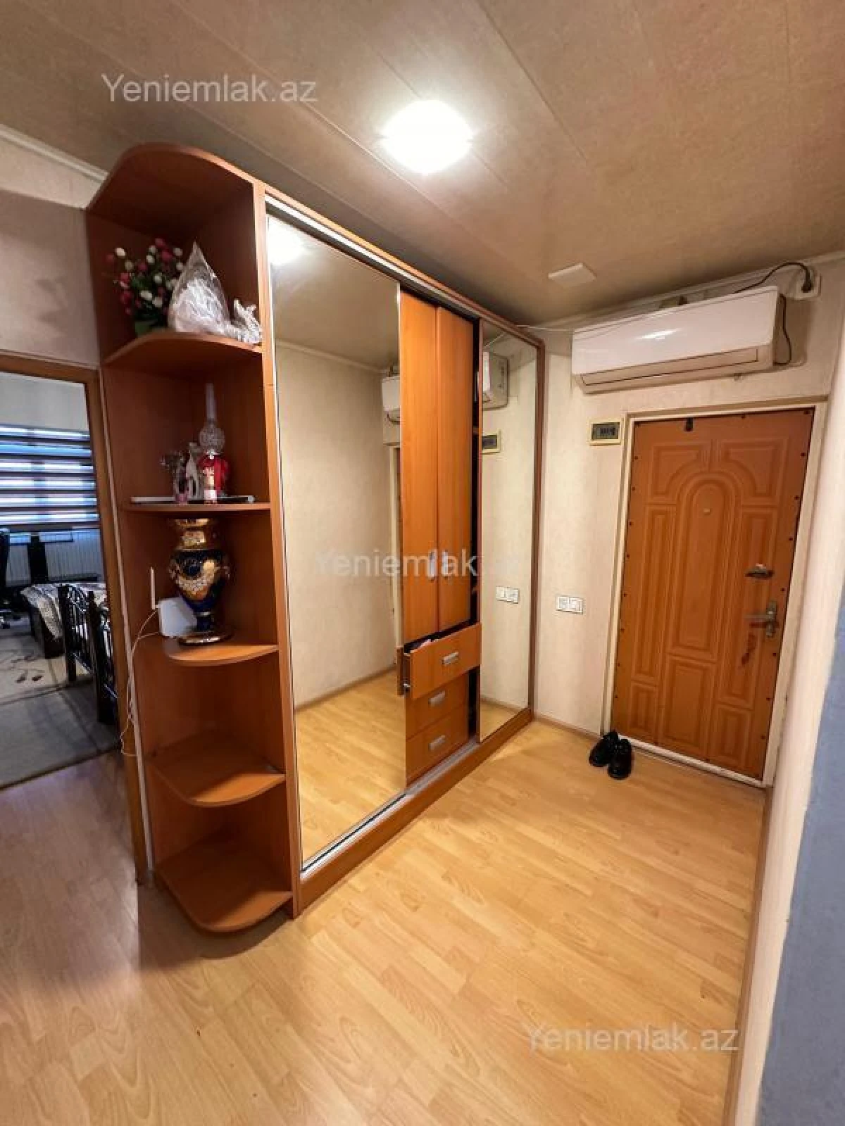 Satılır 3 otaqlı köhnə tikili 78 m²