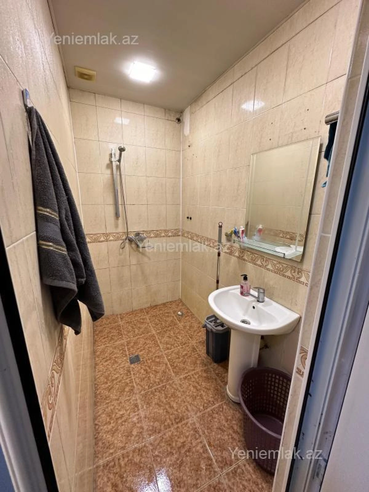 Satılır 3 otaqlı köhnə tikili 78 m²