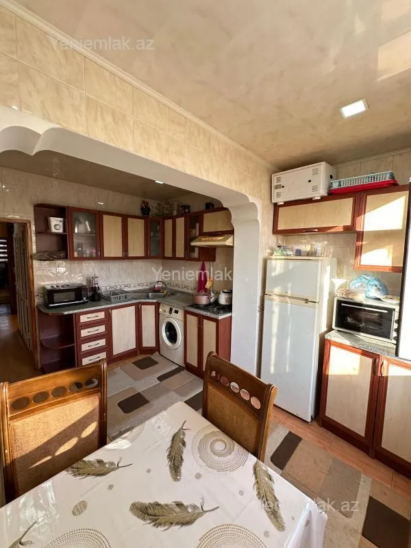 Satılır 3 otaqlı köhnə tikili 78 m²