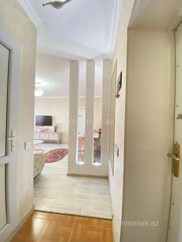 Satılır 2 otaqlı köhnə tikili 55 m²
