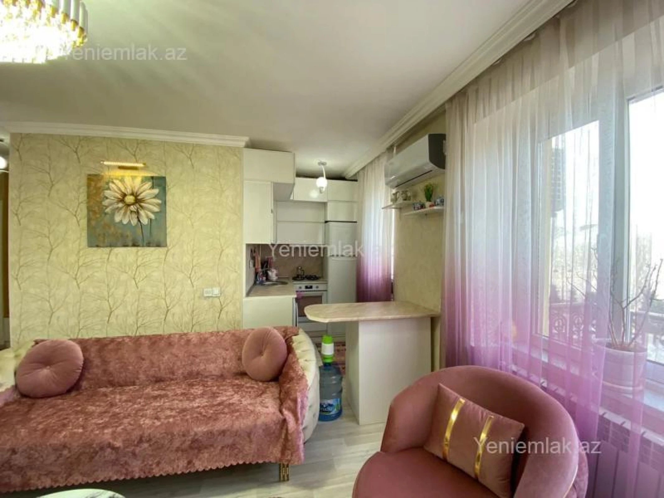 Satılır 2 otaqlı köhnə tikili 55 m²