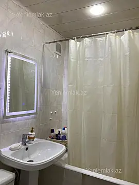 Satılır 2 otaqlı köhnə tikili 55 m²
