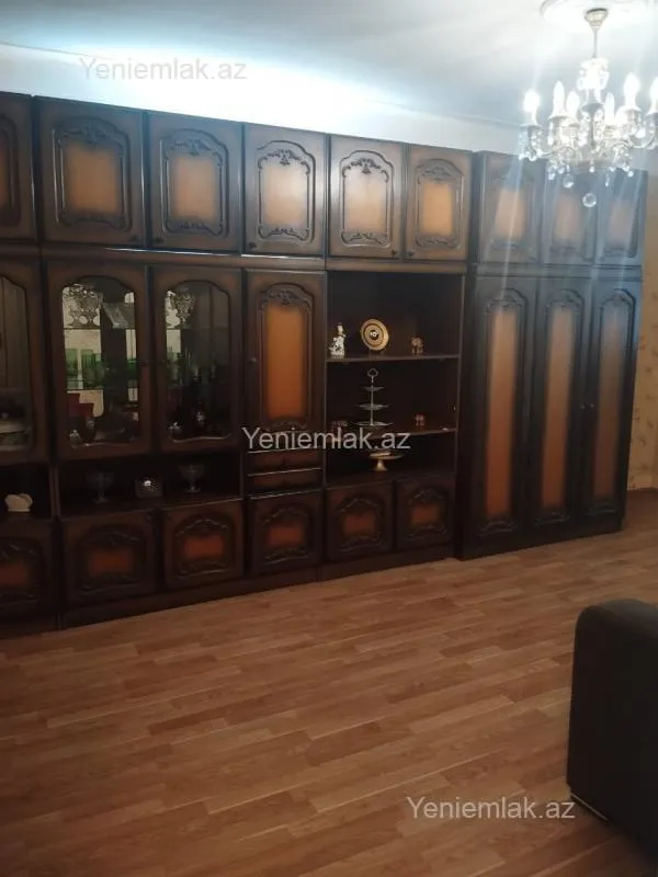 Satılır 1 otaqlı köhnə tikili 30 m²
