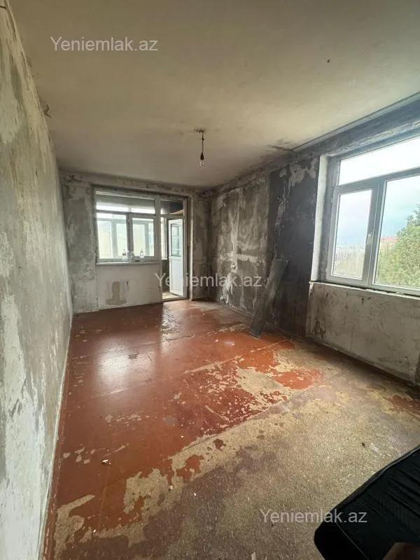 Satılır 1 otaqlı köhnə tikili 36 m²