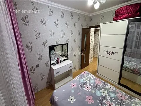 Satılır 3 otaqlı köhnə tikili 80 m²