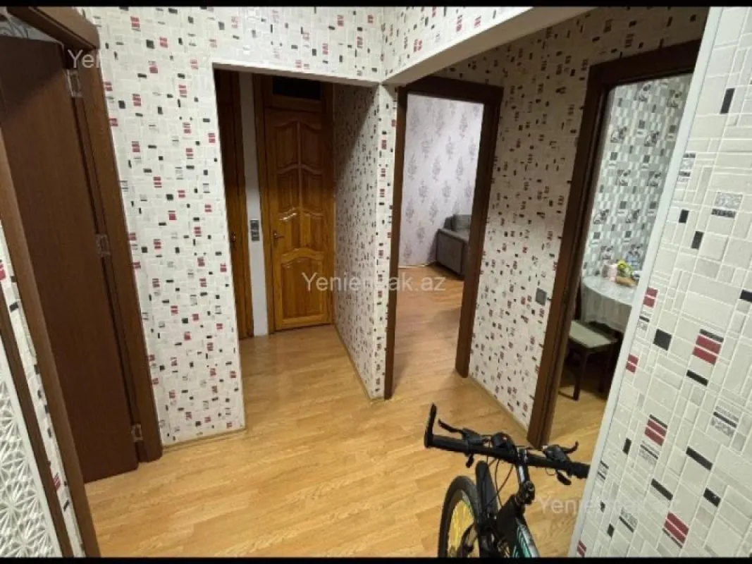 Satılır 3 otaqlı köhnə tikili 80 m²