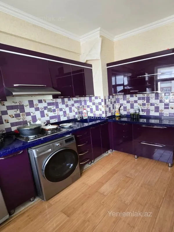 Satılır 2 otaqlı yeni tikili 65 m²