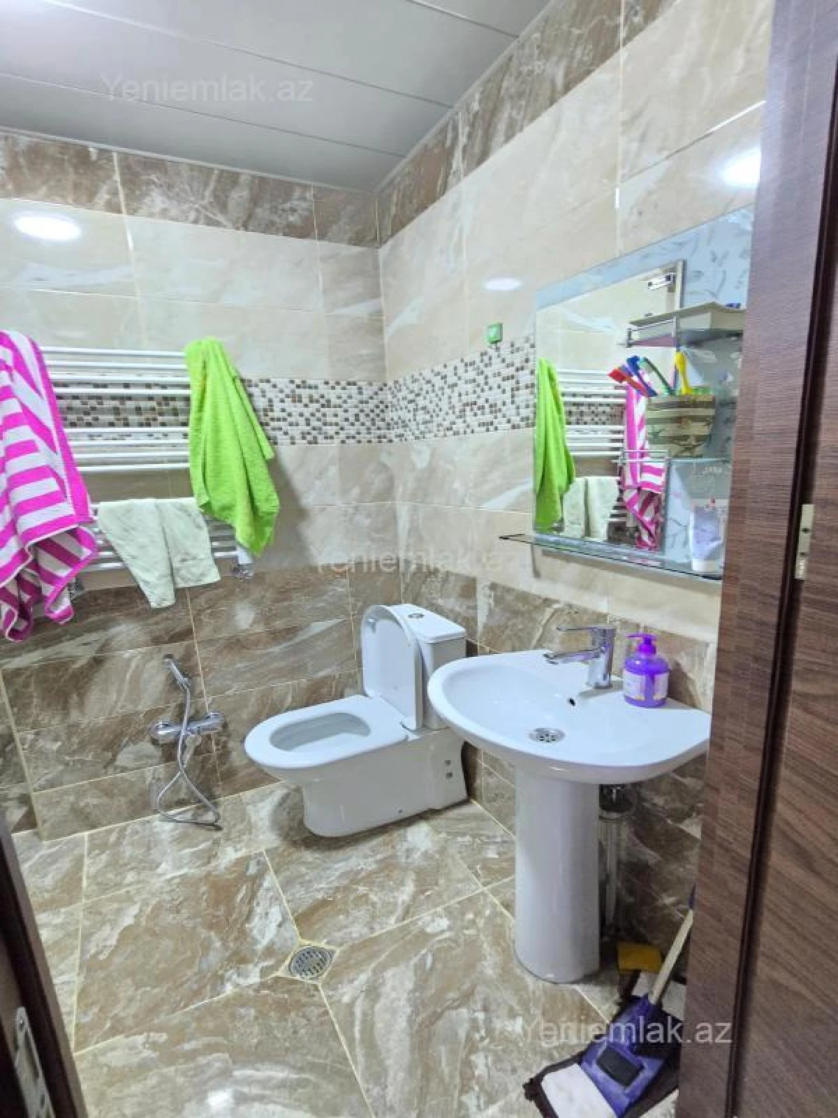 Satılır 2 otaqlı yeni tikili 65 m²