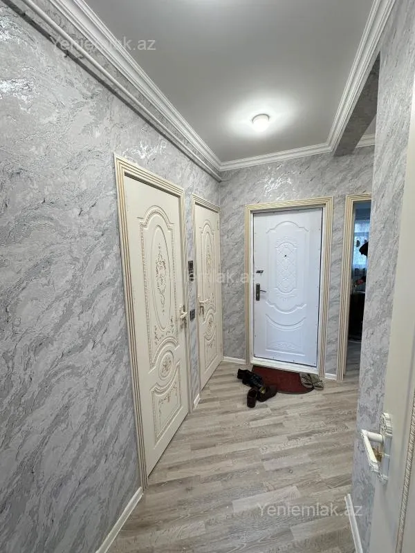 Satılır 2 otaqlı köhnə tikili 60 m²