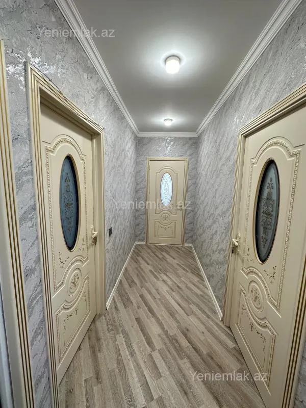 Satılır 2 otaqlı köhnə tikili 60 m²