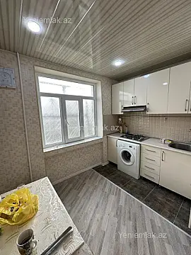 Satılır 2 otaqlı köhnə tikili 60 m²