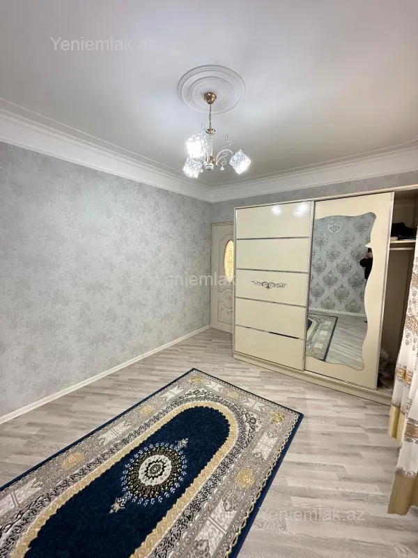Satılır 2 otaqlı köhnə tikili 60 m²